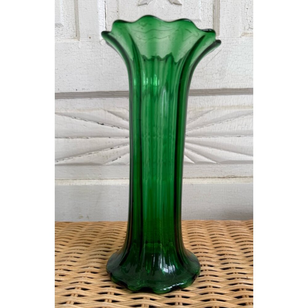 Antique Victorian Green Art Glass Fluted Flower Vase